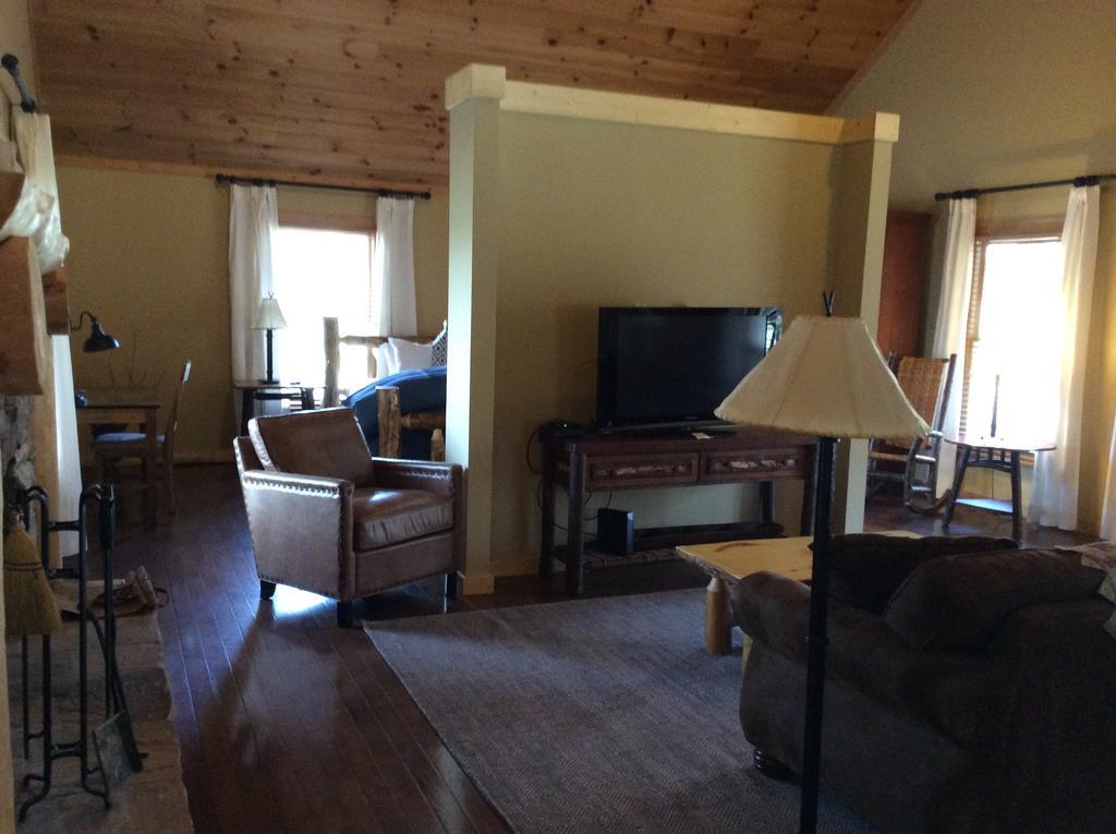 Dancing Bear Lodge Таунсенд Экстерьер фото